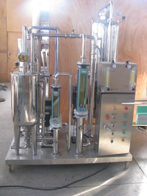 Máquina de fabricação de bebidas carbonatadas industriais de tensão personalizada