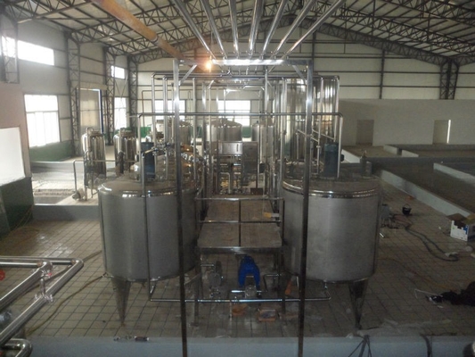 12000 kg Equipamento de instalações de transformação de leite e produtos lácteos, com peças sobressalentes e pós-serviço