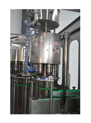 100% de precisão de enchimento Linha de produção de refrigerantes carbonatados chave na mão com alta tensão