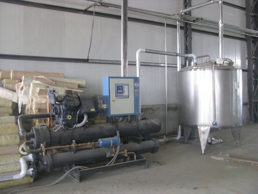 Chiller de água industrial de tipo parafuso de 65KW essencial para a produção de leite pasteurizado