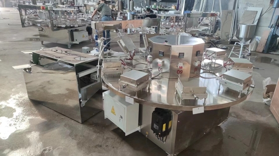 Máquina de fabricação de cone de sorvete Semi Auto 80L para equipamento de linha de produção de padaria