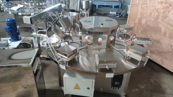 Máquina de fabricação de cone de sorvete Semi Auto 80L para equipamento de linha de produção de padaria
