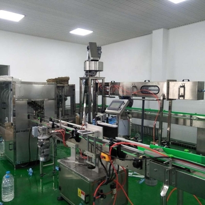 Linha de produção de bebidas de frutas aromatizadas 6000b/h totalmente automática com material de enchimento de sumo
