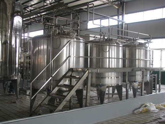 Linha de processamento de sumo de frutas de 1000L/H com embalagem em caixa de garrafas de cartão de tensão 220/380/440V