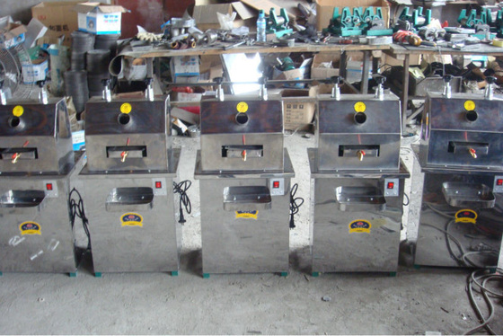 Nível de ruído baixo 300 kg/h Máquina elétrica de extração de sumo de cana de açúcar