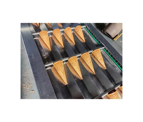 150 kg/h de capacidade Wafer Cone máquina de panificação com tensão e desempenho personalizados
