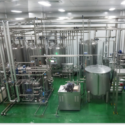 Linha automática de processamento de leite de arroz de 5000 b/h com embalagem de garrafas