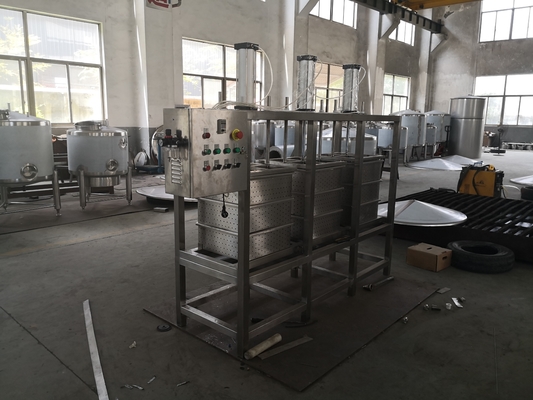 Grade alimentar Tipo quadrado 300 kg/h Prensa de queijo com tensão 110V/220V/380V/415V/440V