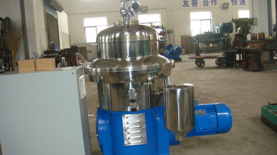 500 kg Capacidade 1000L/H Separador de Creme de Leite com Limpeza Automática 2200*1350*1150mm