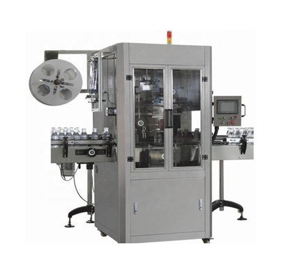 Embalagem de garrafas com máquina de rotulagem de mangas de garrafa totalmente automática