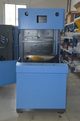 Máquina de sopro de garrafas de suco/água de PET semiautomática Máquina de moldagem de sopro a 3910X2060X3190mm
