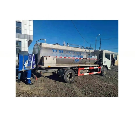 Caminhão-tanque de leite refrigerado de 5000L para eficiência de processamento e armazenamento