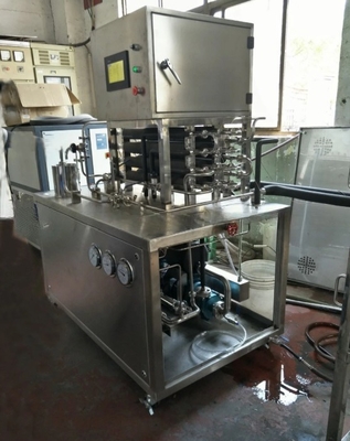 Esterilizador de laboratório de pasta de tomate de 50 kg/h com material SUS304/SUS316 e completa automação