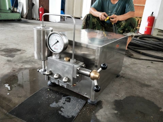 Homogeneizador de leite em mini-escala de 20 L/H polido a espelho polaco para processamento de pequenos lotes