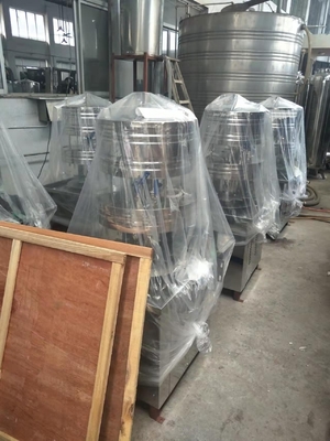 Máquina de enchimento de garrafas 2000BPH para bebidas carbonatadas em garrafas de plástico PET e de vidro