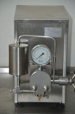 Função de homogeneização Leite pequeno iogurte e suco Laboratório de homogeneização Laboratório essencial