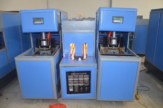Máquina de moldagem por sopro de garrafas de PET de 6L semiautomática de 1250 kg para a indústria de embalagens de água