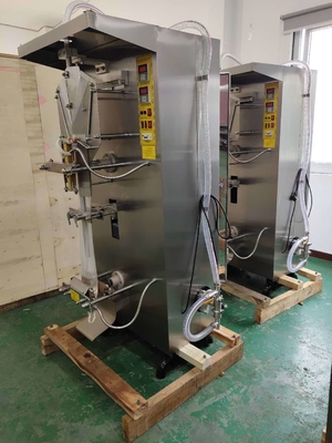 30 sacos por minuto Máquina de enchimento de líquido com tipo de embalagem de saco fácil de usar