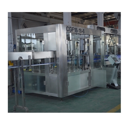 Máquina de enchimento de água mineral em garrafas de PET 6000b/h para lavagem