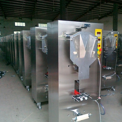 Após-serviço Serviço de manutenção e reparação no terreno Máquina de embalagem de água para bebidas 2200 sacos/hora