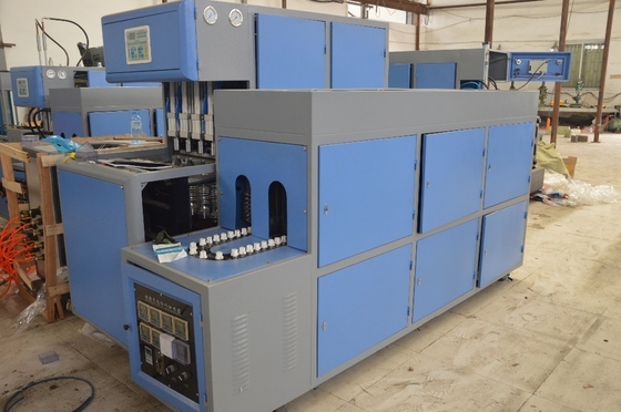 Máquina de sopro de garrafas de PET de 18 kW de potência semiautomática com 4 cavidades até 2022