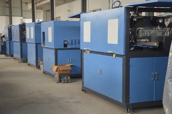4000-4500 pcs Teorical Output Quatro Cavidade Fonte garrafa de água máquina de moldagem de sopro