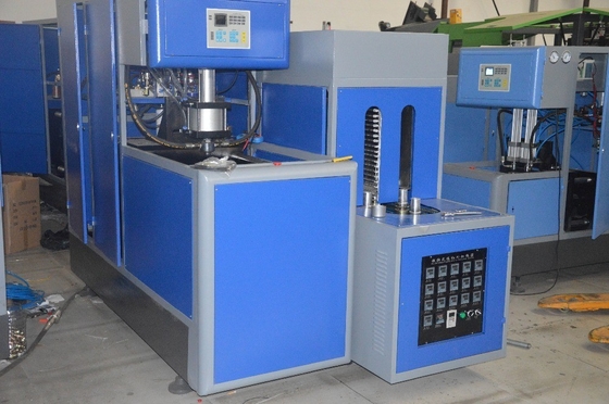 18Máquina de moldagem por sopro de garrafas de PET de.9L com aquecedor infravermelho e cilindro rotativo AirTac