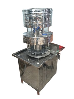 Embalagem de garrafas de plástico Tipo 12 Bocal Máquina de enchimento de garrafas de água semiautomática