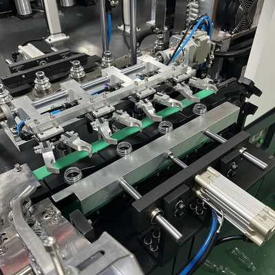 2800KG Full Auto 4 Cavidade Servo Motor Botela de Plástico Estiramento sopro máquina de moldagem para bebidas carbonatadas Linha de produção