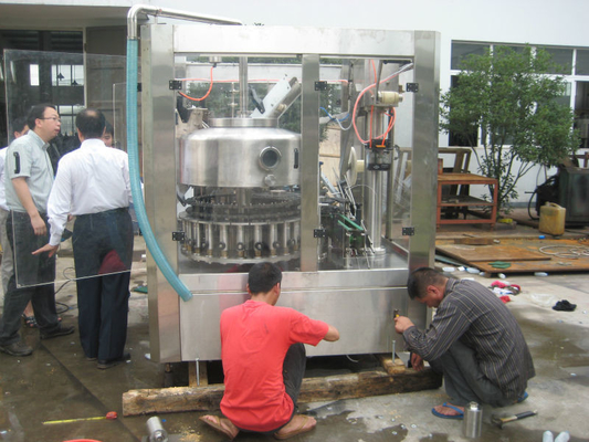 4000b/h Máquina de enchimento de garrafas de iogurte aromatizado de PP/HDPE/PE com vedação em folha de alumínio