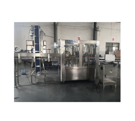 Material de embalagem de plástico 8 cabeças rotativo bebidas PET máquina de enchimento de garrafas
