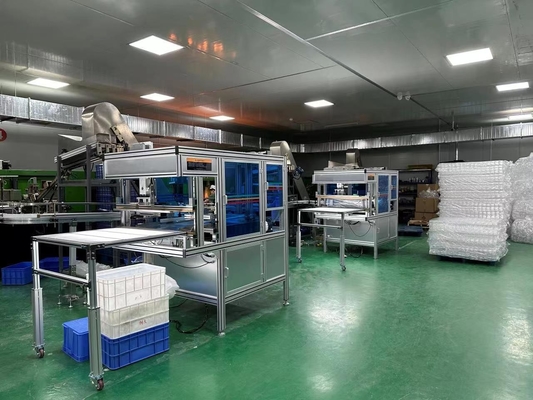 PLC Sistema de controlo de ecrã em inglês Automático completo 20000b/h Máquina de descodificação de garrafas vazias para fazendas