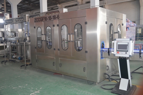 Máquina de enchimento de água engarrafada de 250 ml fácil de operar para linha de processamento de água