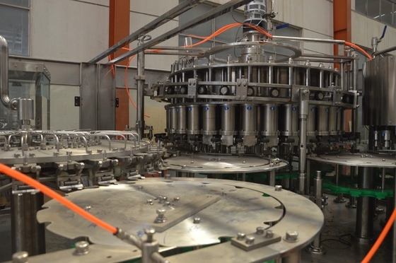Máquina de enchimento de garrafas de água de PET 7000BPH para linha de produção de água de profissional