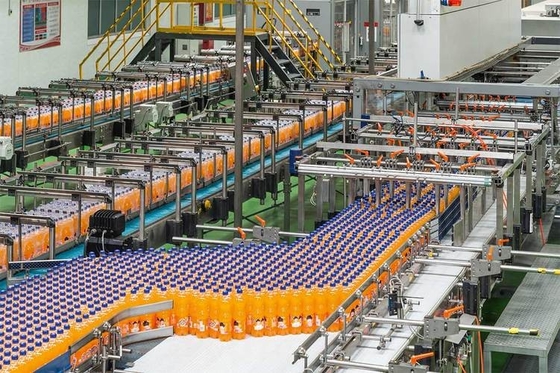 Linha automática de processamento de suco de cinto de plástico / Linha de processamento de suco de frutas para garrafas PET